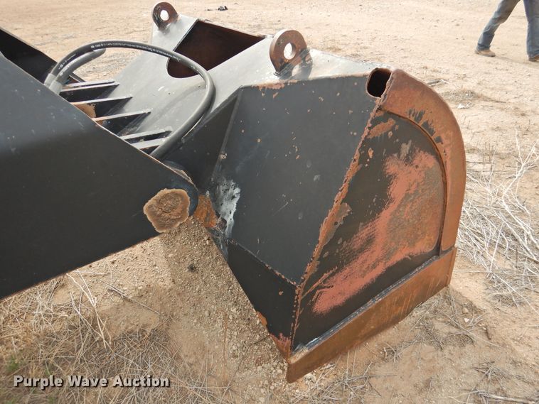 image for item DJ8382 74" W Anvil AM45 clamshell bucket