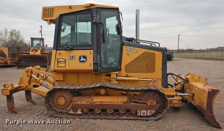 image for item DJ8434 2006 John Deere 550J LT  dozer
