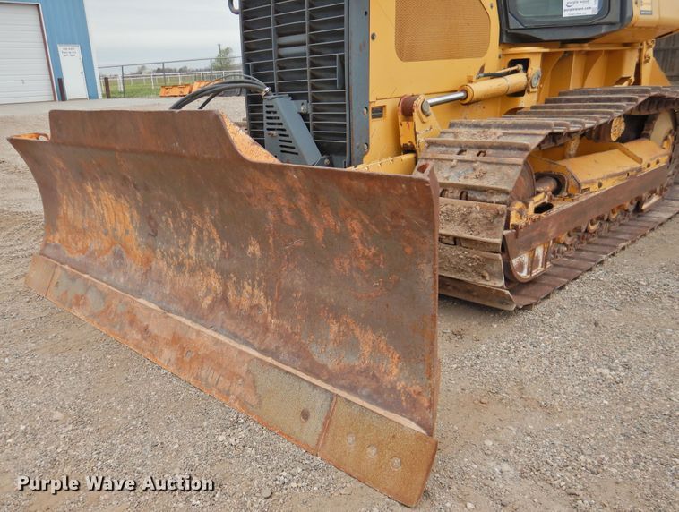 image for item DJ8434 2006 John Deere 550J LT  dozer