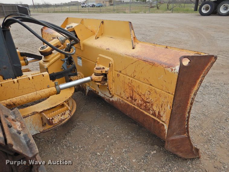 image for item DJ8434 2006 John Deere 550J LT  dozer