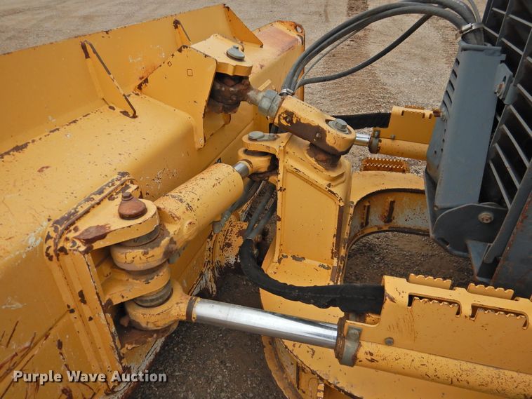 image for item DJ8434 2006 John Deere 550J LT  dozer