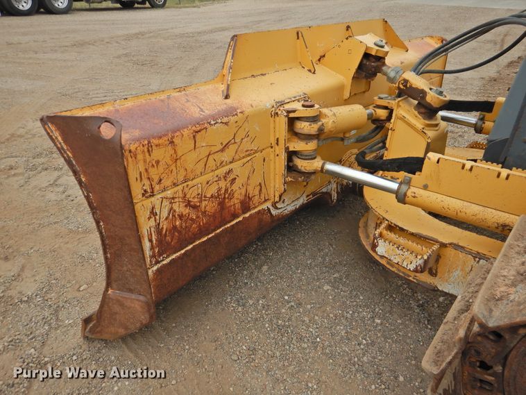 image for item DJ8434 2006 John Deere 550J LT  dozer