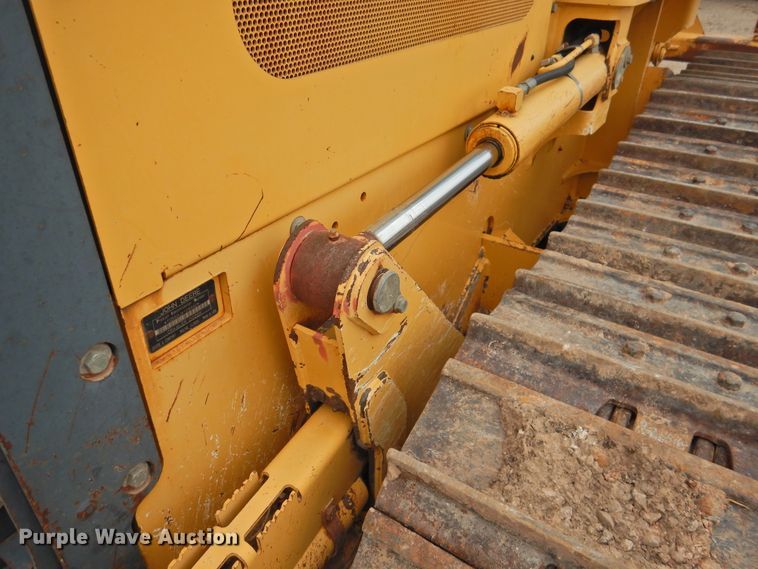 image for item DJ8434 2006 John Deere 550J LT  dozer