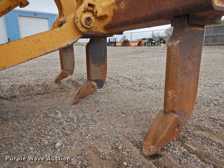 image for item DJ8434 2006 John Deere 550J LT  dozer