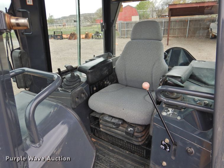 image for item DJ8434 2006 John Deere 550J LT  dozer