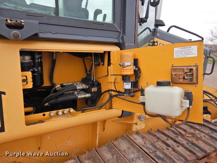 image for item DJ8434 2006 John Deere 550J LT  dozer