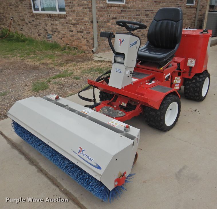 image for item DJ8437 Ventrac 3200  compact tractor