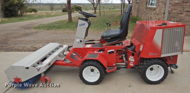 image for item DJ8437 Ventrac 3200  compact tractor