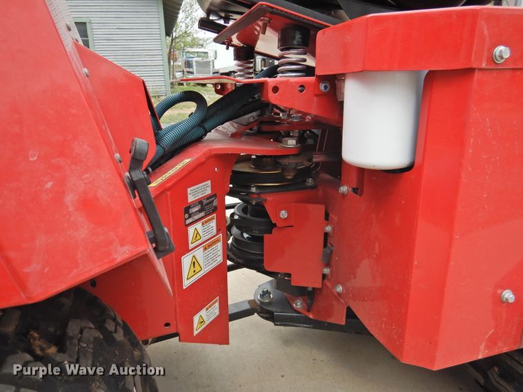 image for item DJ8437 Ventrac 3200  compact tractor
