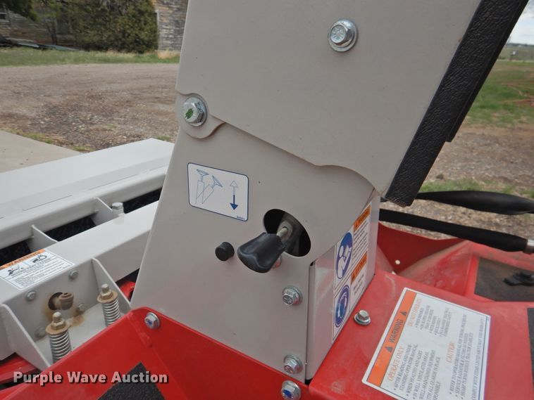 image for item DJ8437 Ventrac 3200  compact tractor