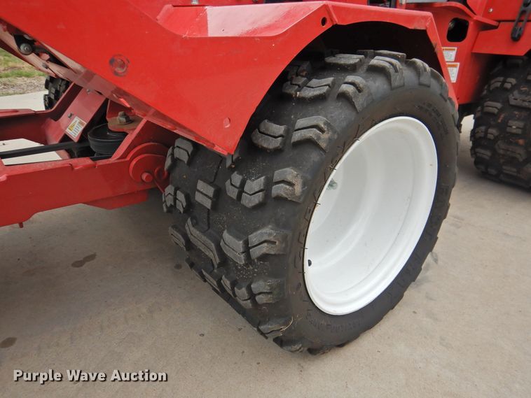 image for item DJ8437 Ventrac 3200  compact tractor