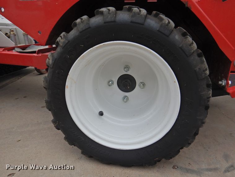 image for item DJ8437 Ventrac 3200  compact tractor