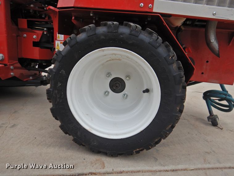 image for item DJ8437 Ventrac 3200  compact tractor