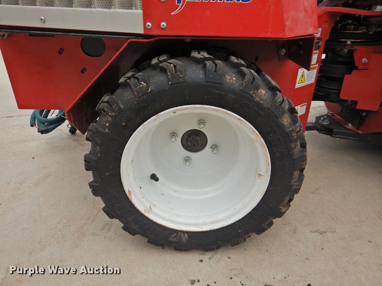 image for item DJ8437 Ventrac 3200  compact tractor