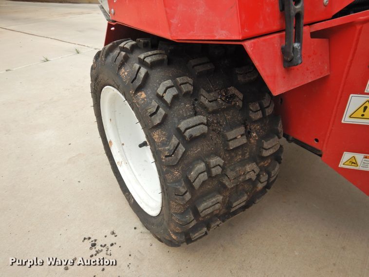 image for item DJ8437 Ventrac 3200  compact tractor