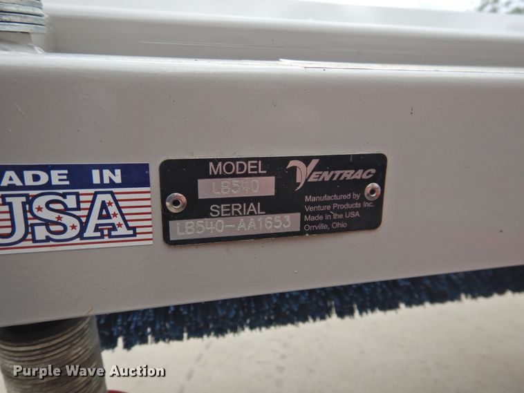 image for item DJ8437 Ventrac 3200  compact tractor