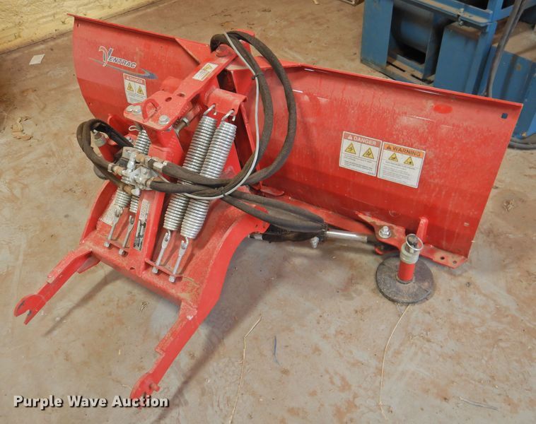 image for item DJ8437 Ventrac 3200  compact tractor