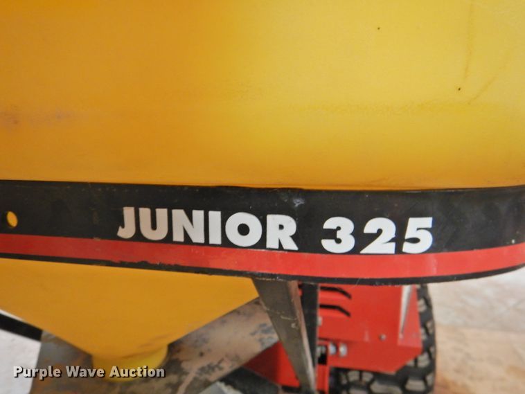 image for item DJ8437 Ventrac 3200  compact tractor