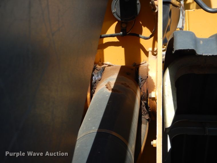 image for item DJ8841 2013 John Deere 624K  wheel loader