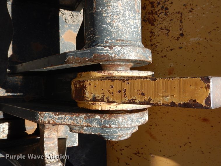 image for item DJ8841 2013 John Deere 624K  wheel loader