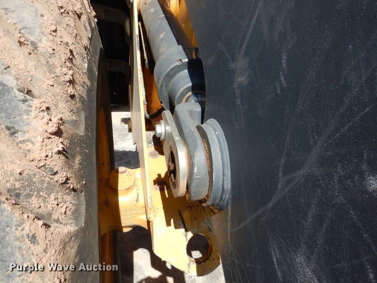 image for item DJ8841 2013 John Deere 624K  wheel loader