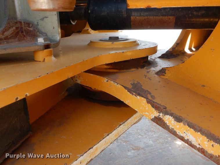 image for item DJ8841 2013 John Deere 624K  wheel loader