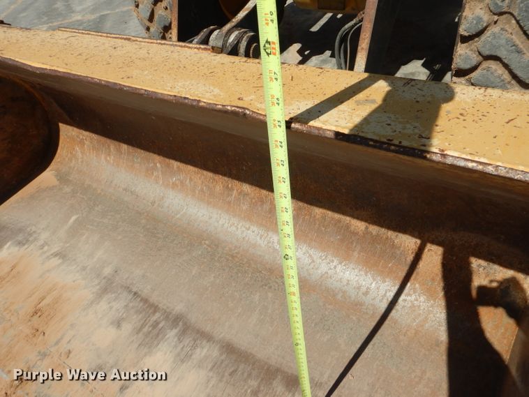 image for item DJ8841 2013 John Deere 624K  wheel loader