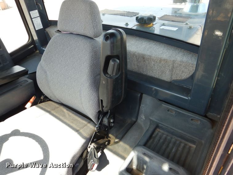 image for item DJ8841 2013 John Deere 624K  wheel loader