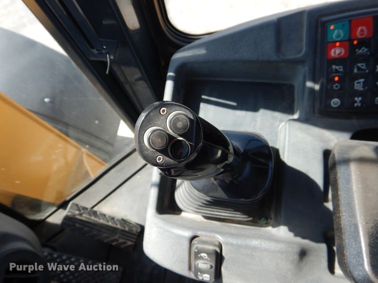 image for item DJ8841 2013 John Deere 624K  wheel loader