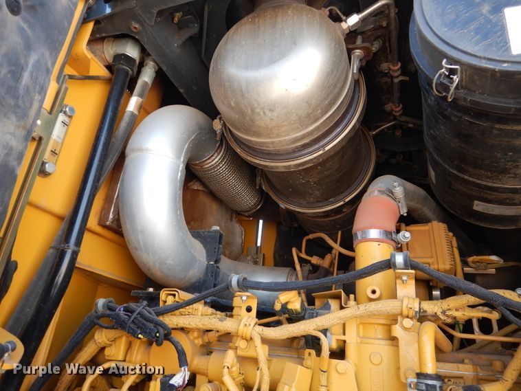 image for item DJ8841 2013 John Deere 624K  wheel loader