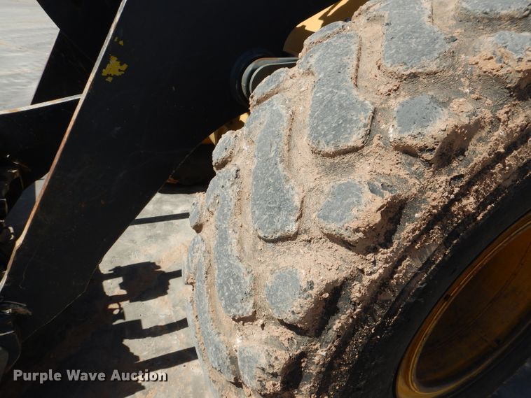 image for item DJ8841 2013 John Deere 624K  wheel loader