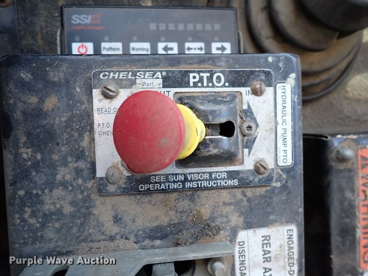 image for item DK4655 2008 International 7600  vacuum truck