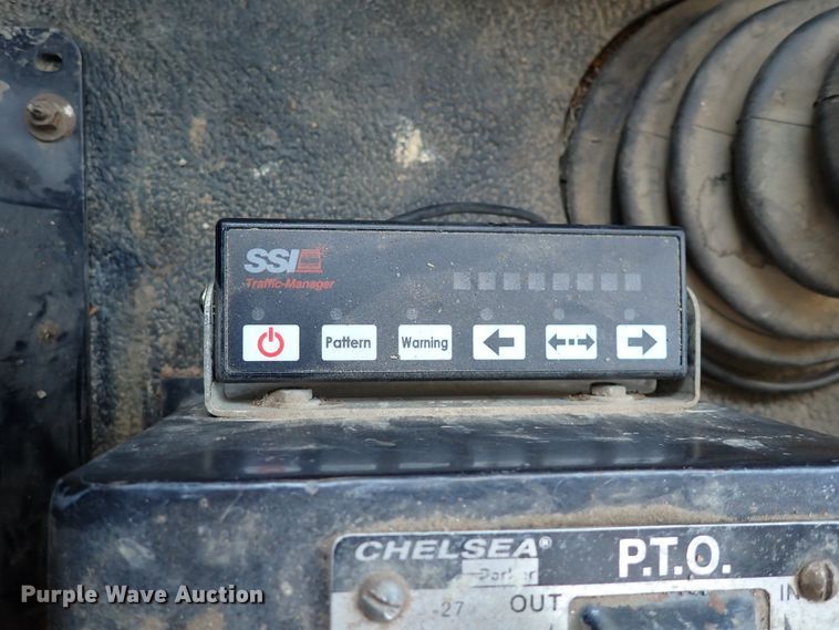 image for item DK4655 2008 International 7600  vacuum truck