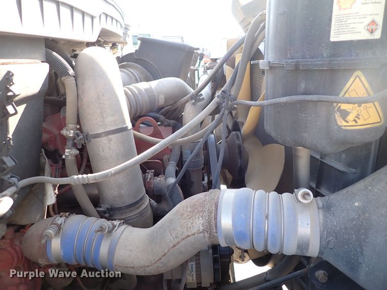 image for item DK4655 2008 International 7600  vacuum truck