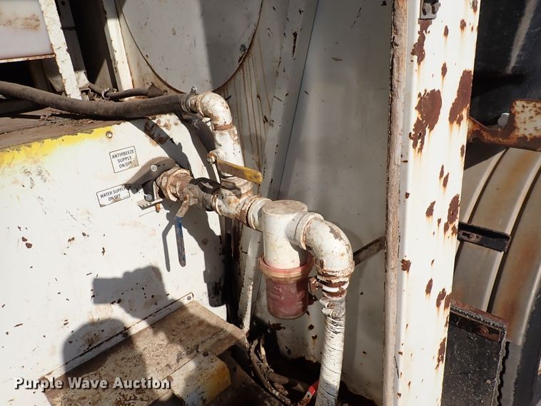 image for item DK4655 2008 International 7600  vacuum truck