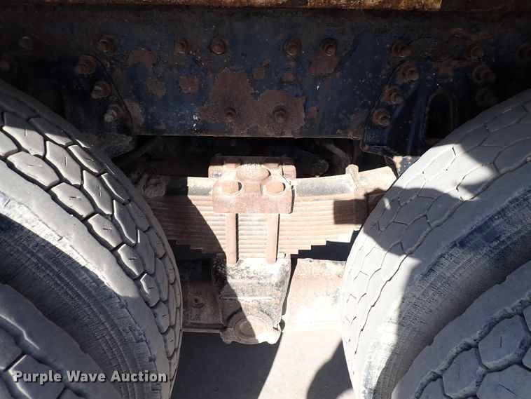 image for item DK4655 2008 International 7600  vacuum truck