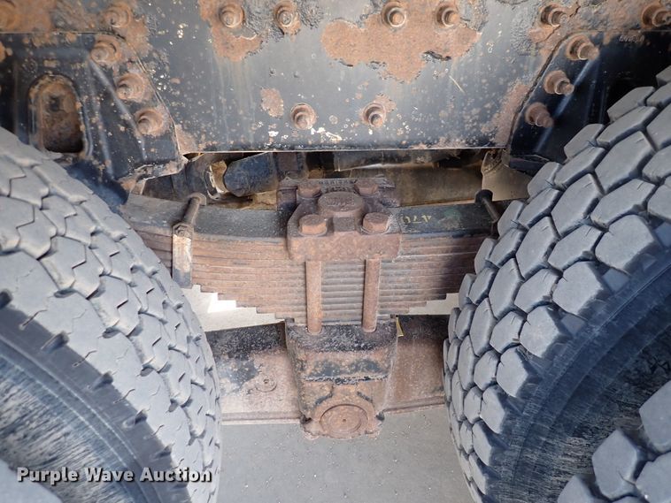 image for item DK4655 2008 International 7600  vacuum truck