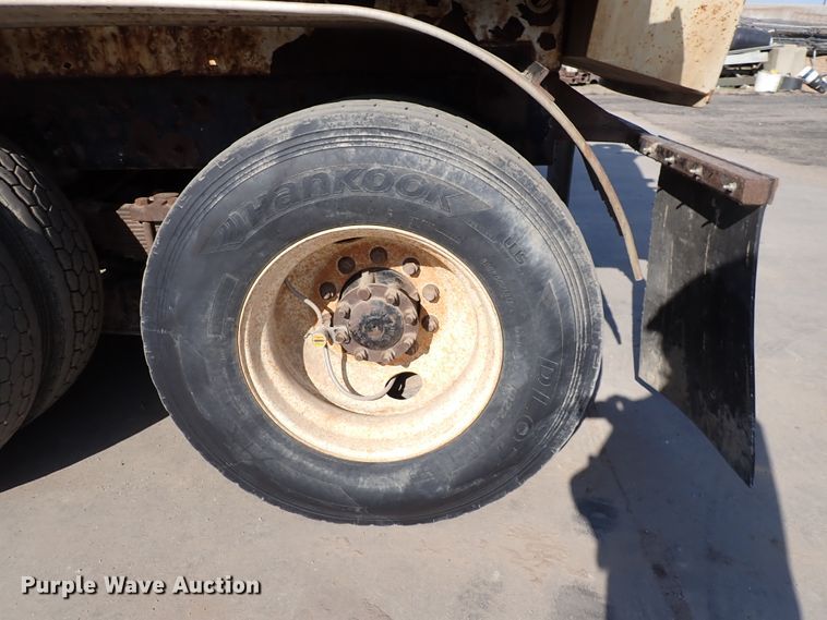 image for item DK4655 2008 International 7600  vacuum truck