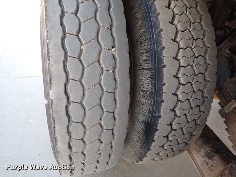 image for item DK4655 2008 International 7600  vacuum truck