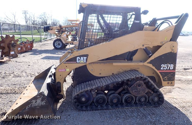 image for item DK4658 2006 Caterpillar 257B  tracked skid steer loader