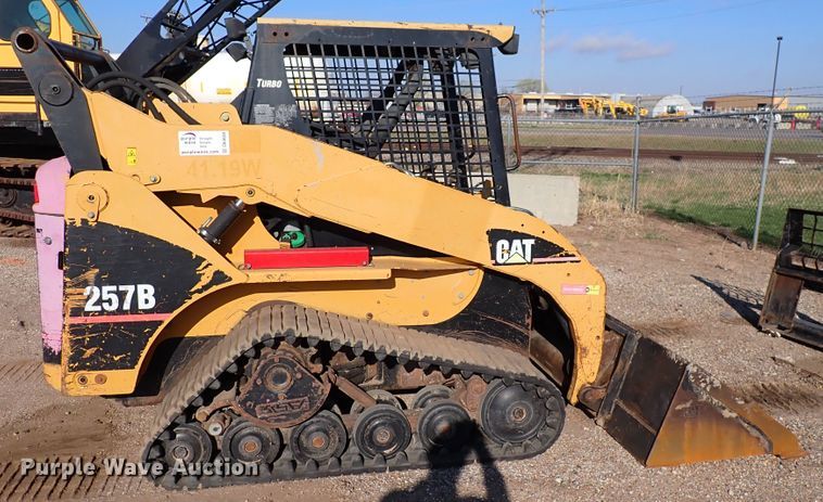 image for item DK4658 2006 Caterpillar 257B  tracked skid steer loader
