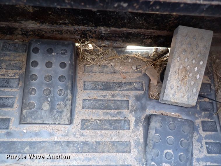 image for item DK4658 2006 Caterpillar 257B  tracked skid steer loader