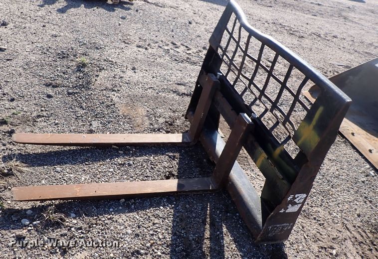 image for item DK4658 2006 Caterpillar 257B  tracked skid steer loader