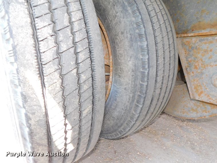 image for item DK8511 1996 Tarasport drop deck equipment trailer