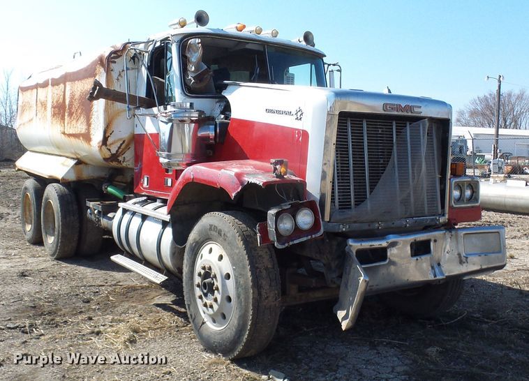 image for item DL0858 1984 GMC AM General  tank truck