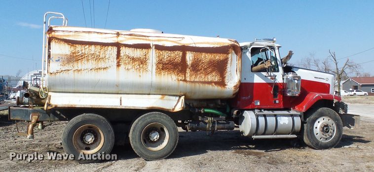 image for item DL0858 1984 GMC AM General  tank truck