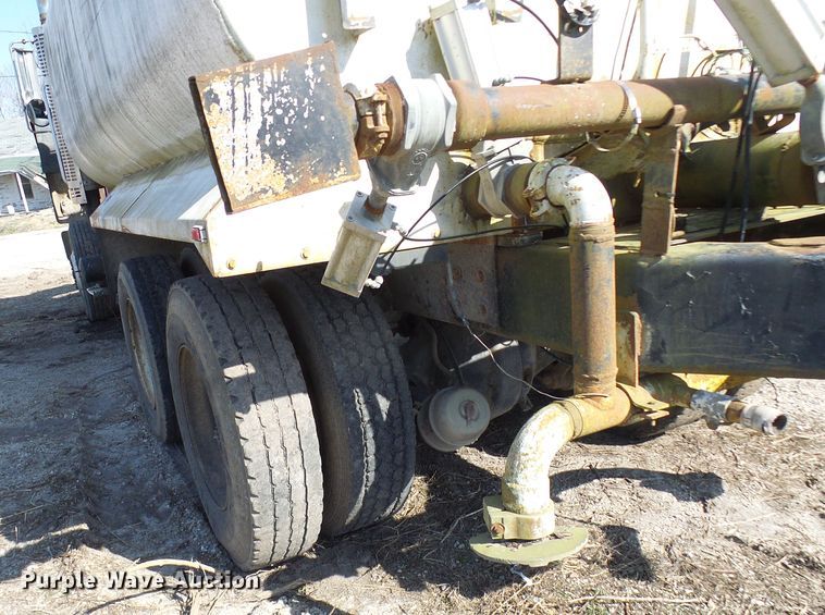 image for item DL0858 1984 GMC AM General  tank truck