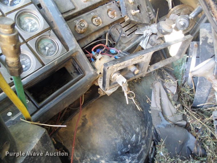 image for item DL0858 1984 GMC AM General  tank truck