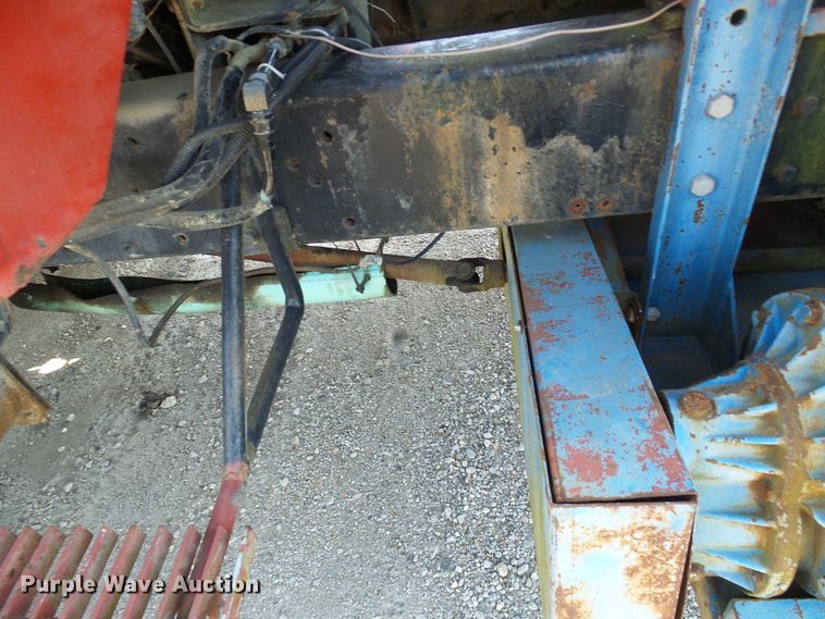 image for item DL0859 1975 International Fleetstar 2010  tank truck