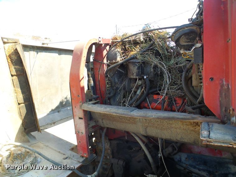 image for item DL0859 1975 International Fleetstar 2010  tank truck